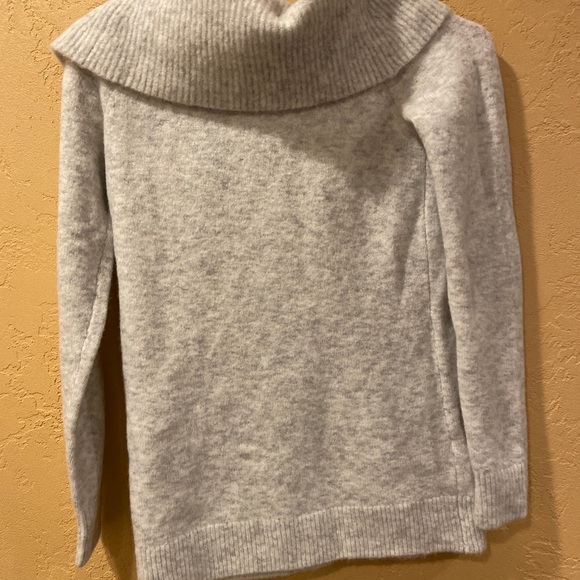 NWT Ann Taylor Sweater - Picture 3 of 3